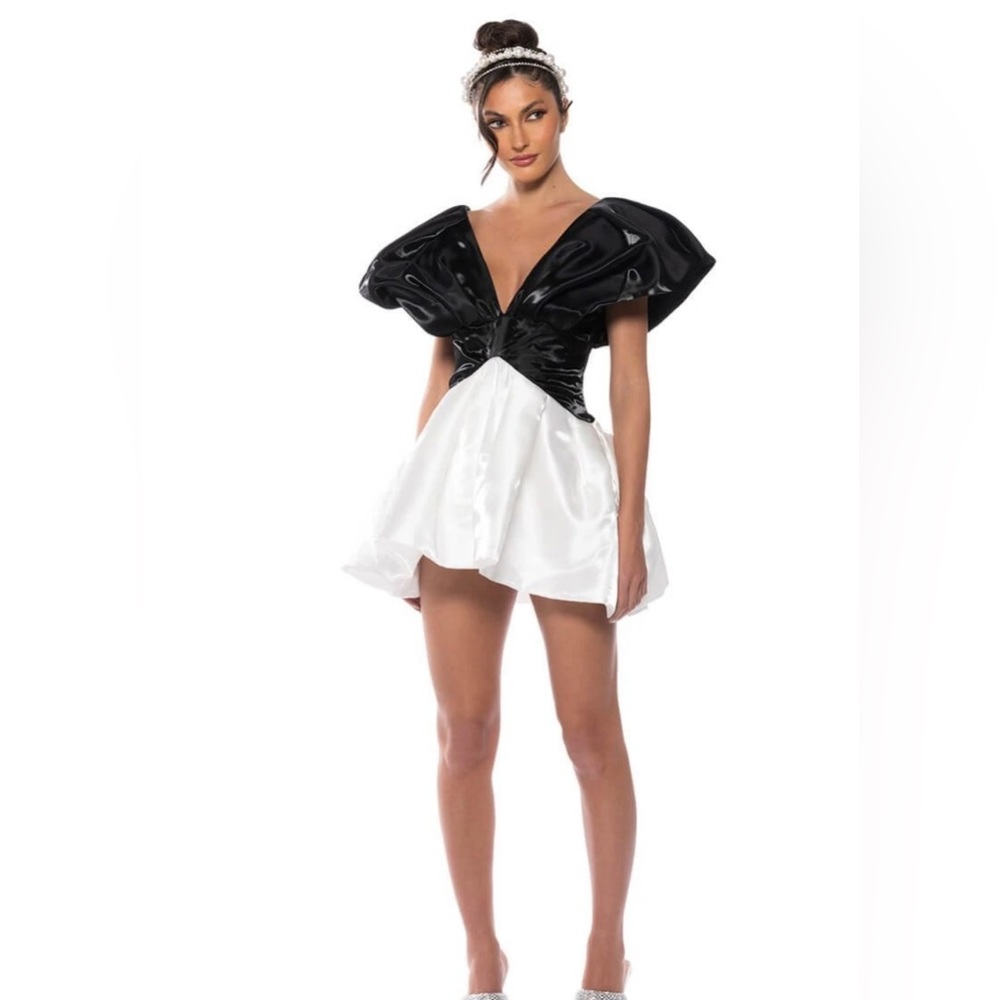 Akira white and black dress in size medium